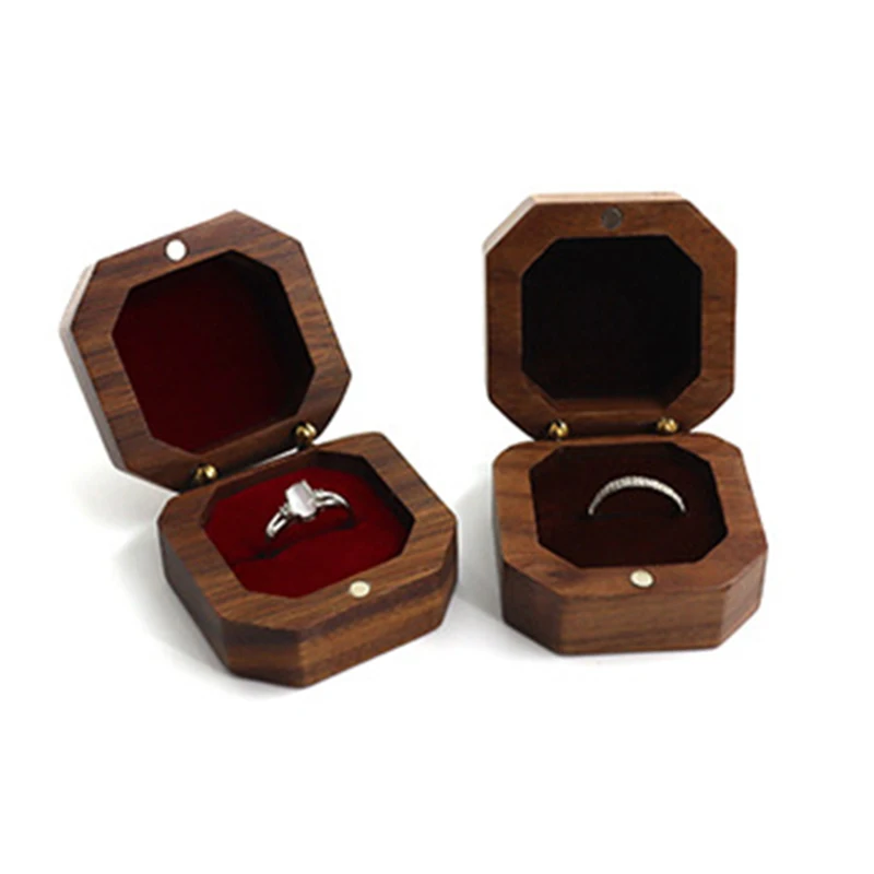 

Восьмиугольный ящик для хранения ювелирных изделий из черного ореха, простой индивидуальный деревянный органайзер для колец, свадебных пр...
