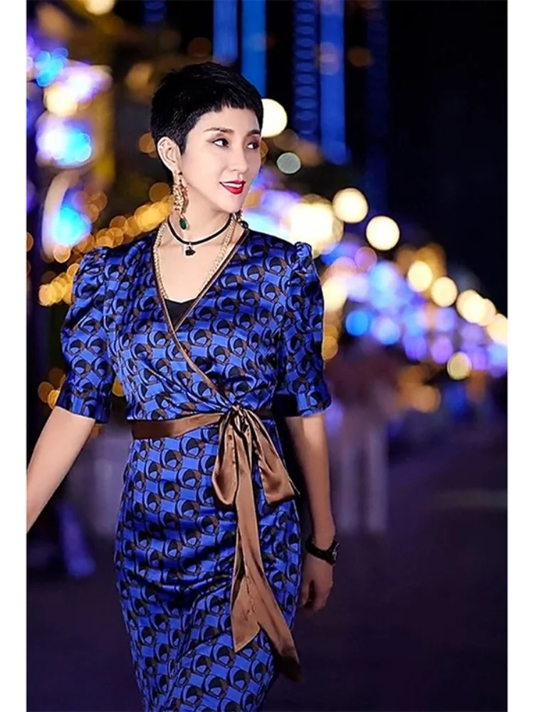 Luxury, high-end, exquisite texture skirt, French temperament, celebrity, small fragrance, printed buttocks, fishtail dress,