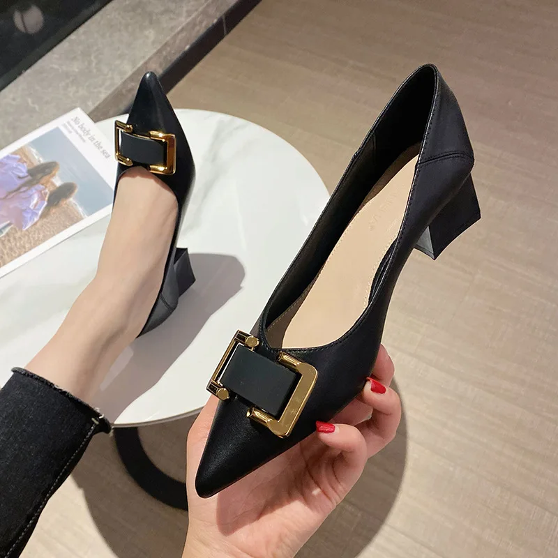 

Women's Pointed Toe Leather Flats Genuine Leather Summer High Heels Designer Style Metal Buckle Office Ladies Slip-on Shoes