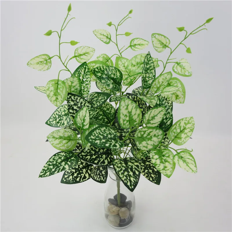 

Искусственные листья ротанга