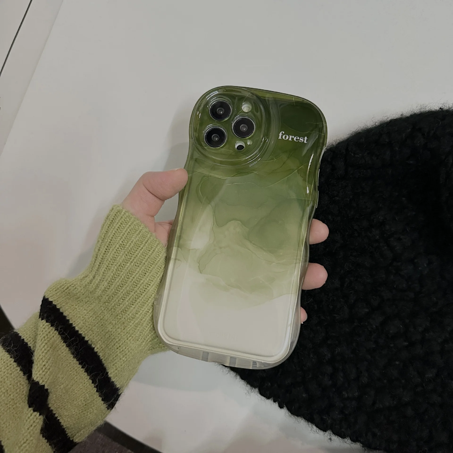 

INS Wind Gradual Pine Forest Green Phone Case For iphone 14 13 12 11 Pro Max X XR XSMAX 7 8 Plus SE TPU Case Cover new products