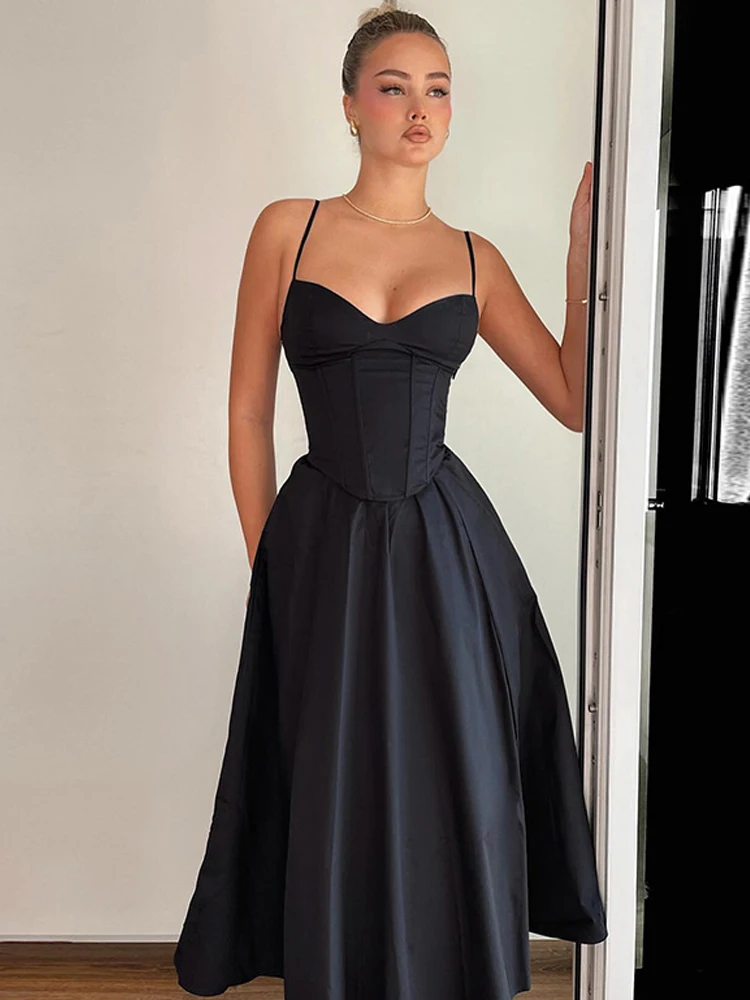 Женское черное платье-трапеция однотонное облегающее длинное платье в обтяжку