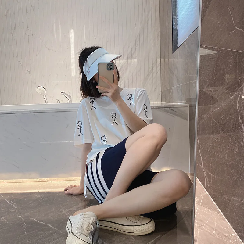 Рисунок 3 - Летняя футболка с коротким рукавом и рисунком TB Stick