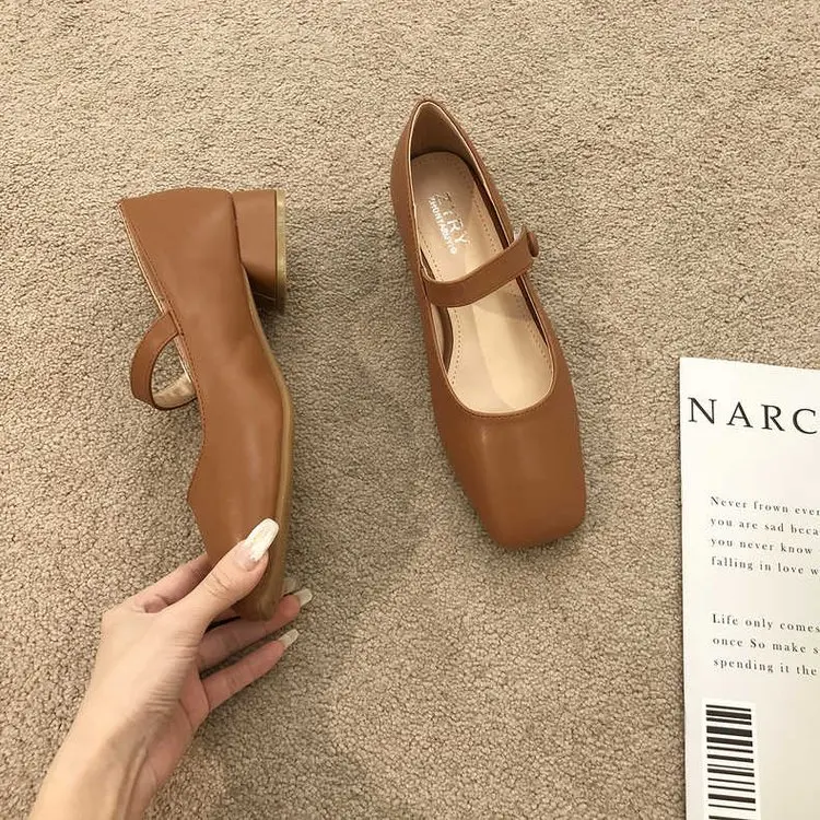 

Женские легкие туфли с квадратным носком, в стиле ретро