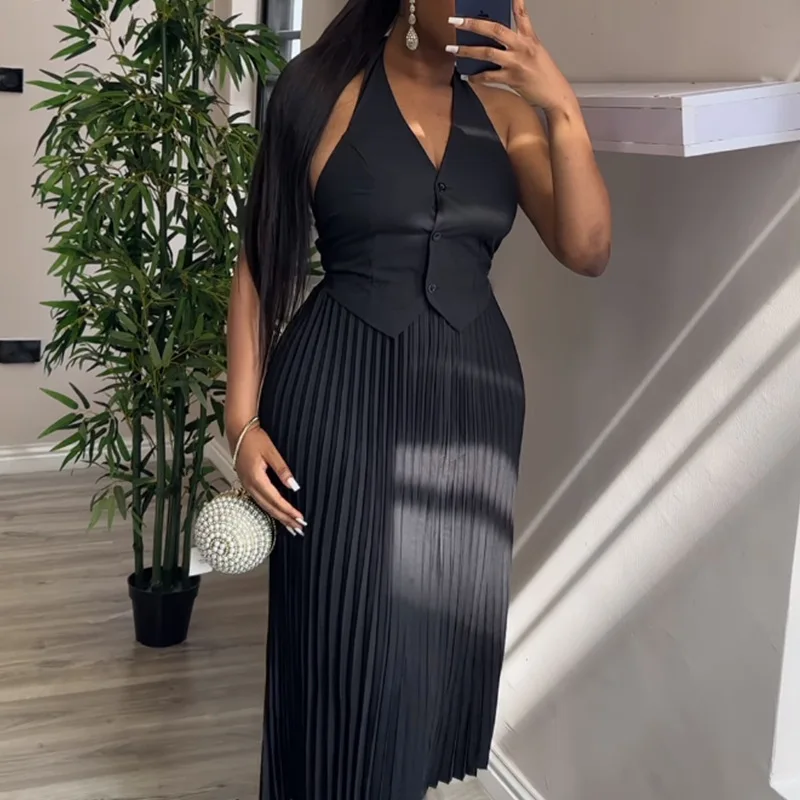 Женский костюм из двух предметов