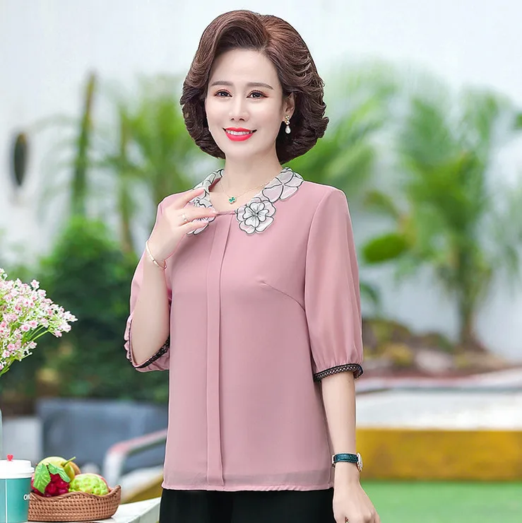 

2022 Middle-Aged Women'S Summer Chiffon Shirt Half Sleeve Big Flower O-Neck Blue Pink Fashion Tees Tops Mother