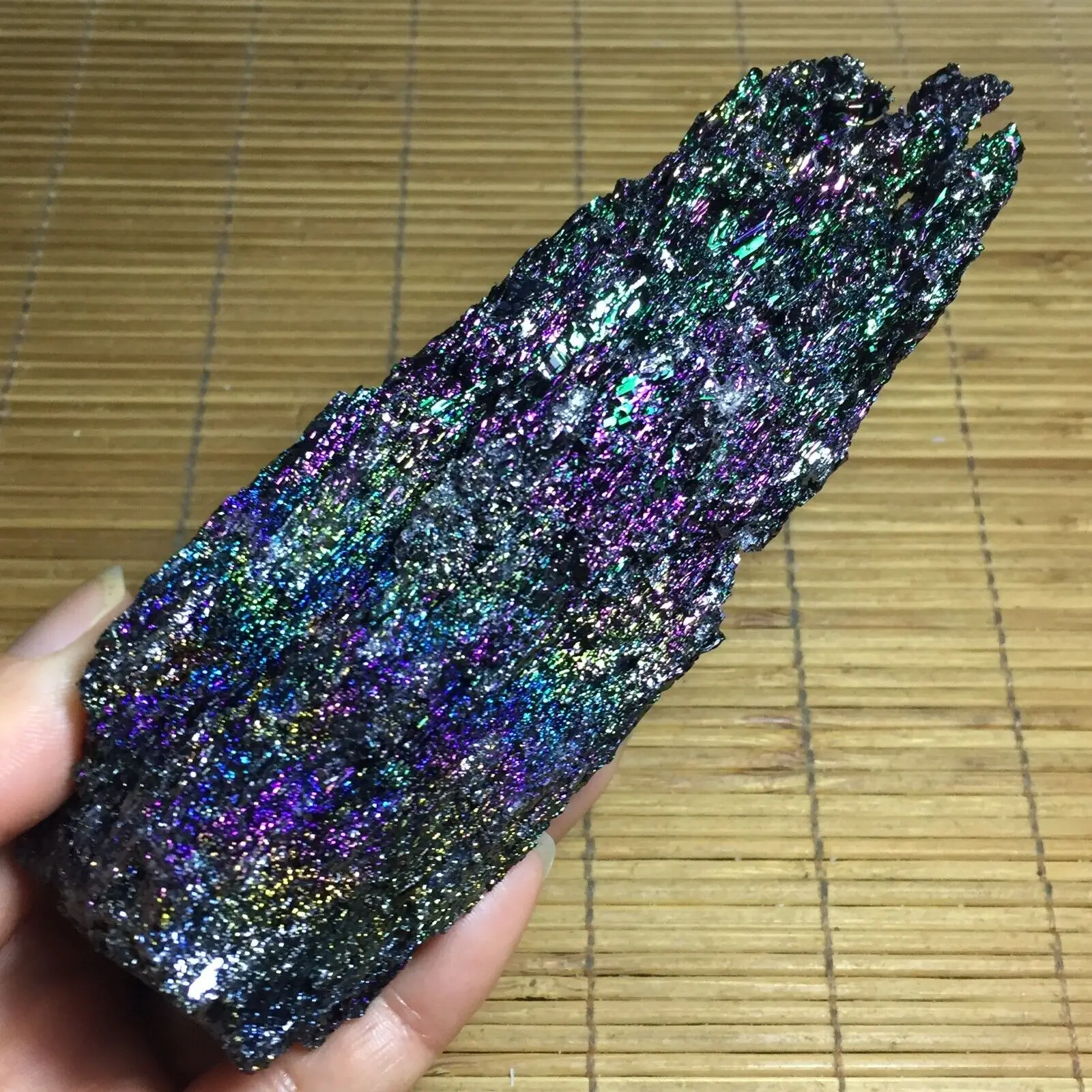 Натуральный Радужный карборум необработанный кристалл цветное сырье руды