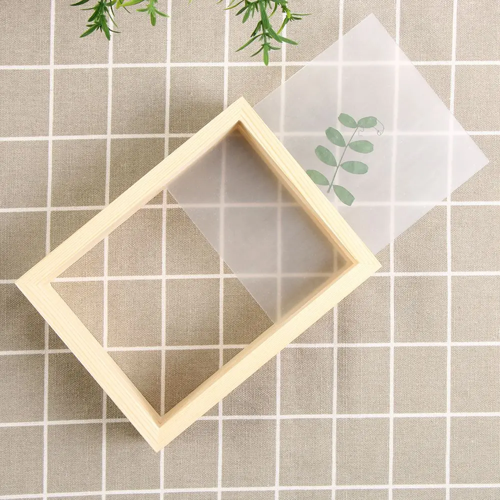

Mini Art Fashion Vintage Wooden Photo Frame Picture Holder Plant specimen