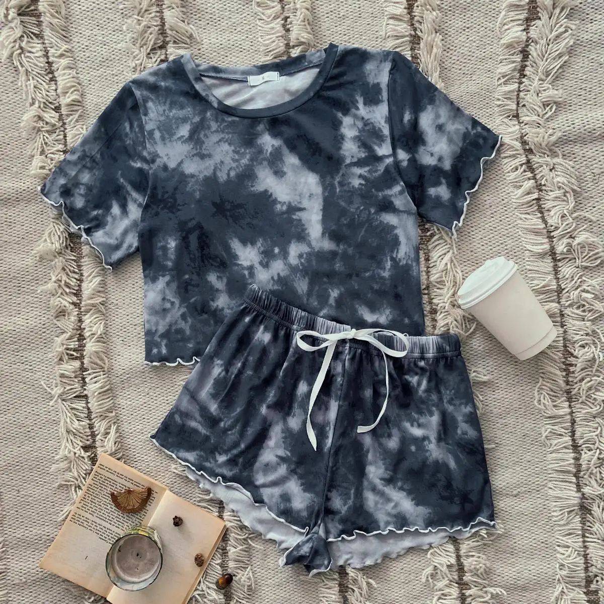 

2022 New Printed Tie-Dye Homewear Short-Sleeved T-Shirt Shorts Suits Comfortable Casual Pajamas Set Can Be Worn Outside Homewear