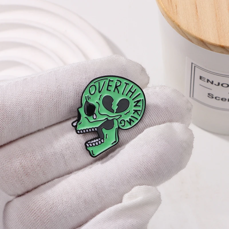 Эмалированные булавки с черепом зеленая голова скелета эмалированные броши