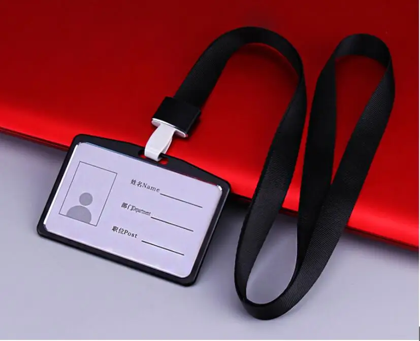 

Металлический чехол для бейджа с ремешком