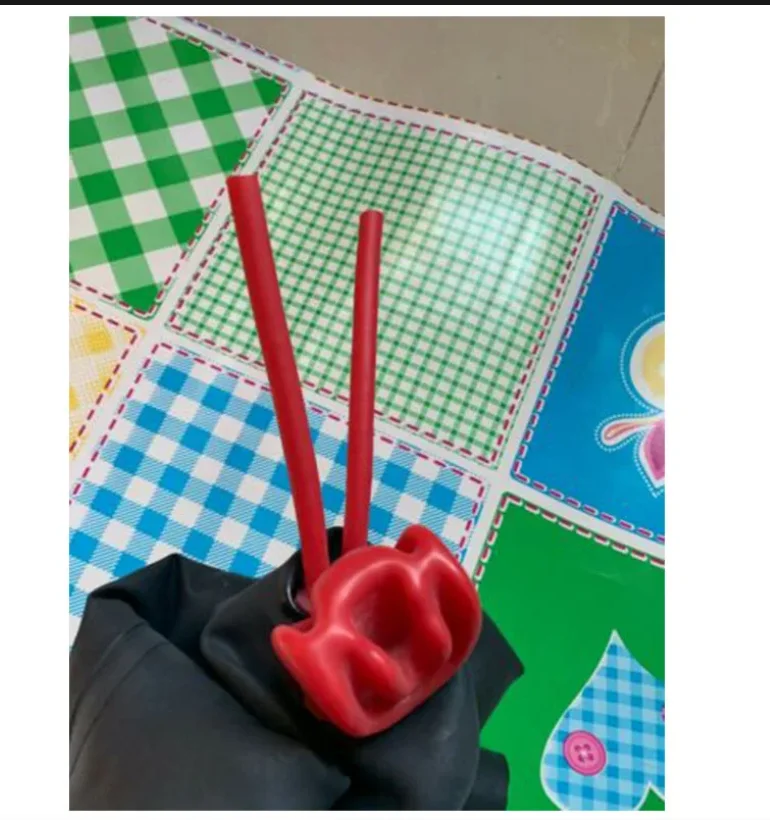 Латексная резиновая маска с открытыми глазами