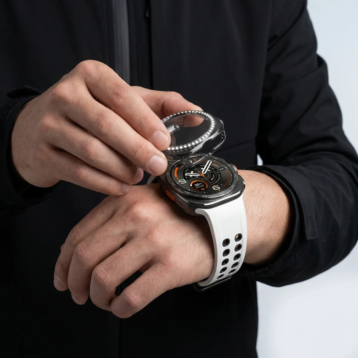 Фото Блестящий полый чехол для Samsung Galaxy Watch Ultra 2, жесткий чехол из поликарбоната с алмазным дизайном для Galaxy Watch Ultra 2026, защитный чехол, аксессуары. №2