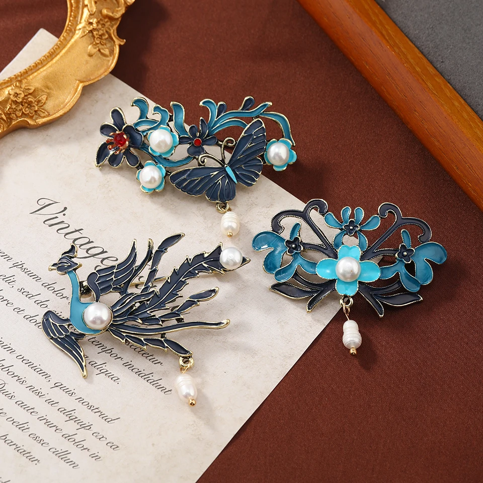 Morkopela Chinese Tranditional Enamel Brooch chi-pao Brooches For Women Jewelry Banquet Pin Clip Accessories Gift