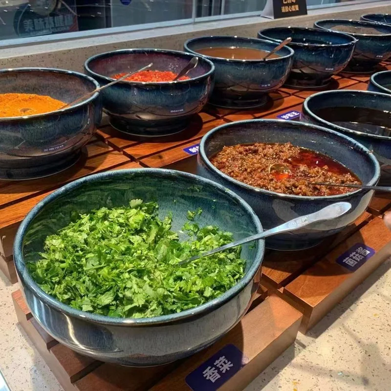 

Commercial self-service hot pot cooking pot ceramic glaze under the circular restaurant gradient seasoning bowl
