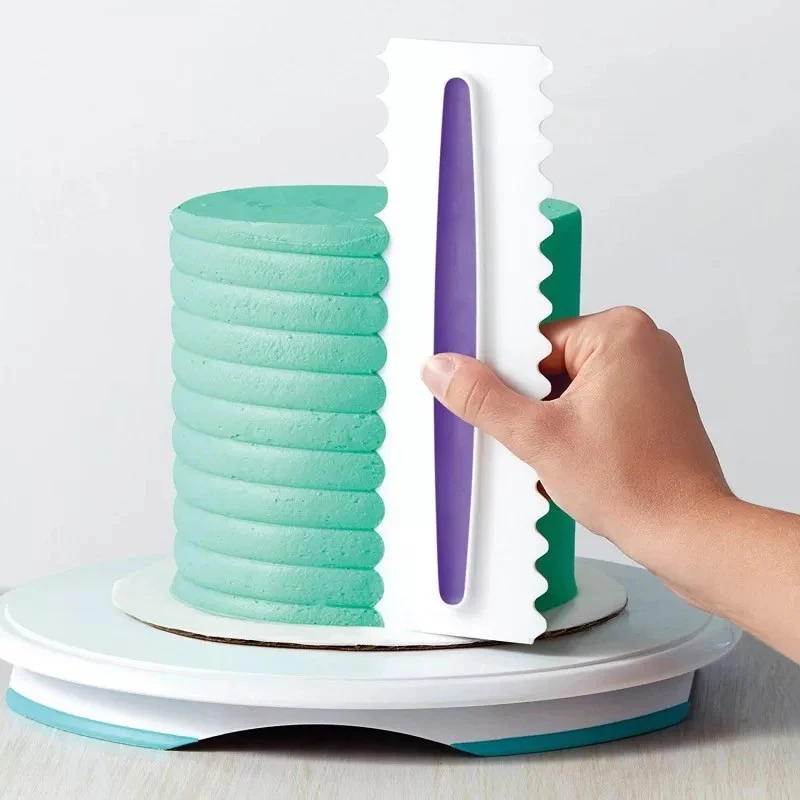 

3pcs Cream Scraper Comb Plastic Scraper Sugar Cake Modeling and Decoration Too Baking Tools Kitchen Accessories Baking Molds