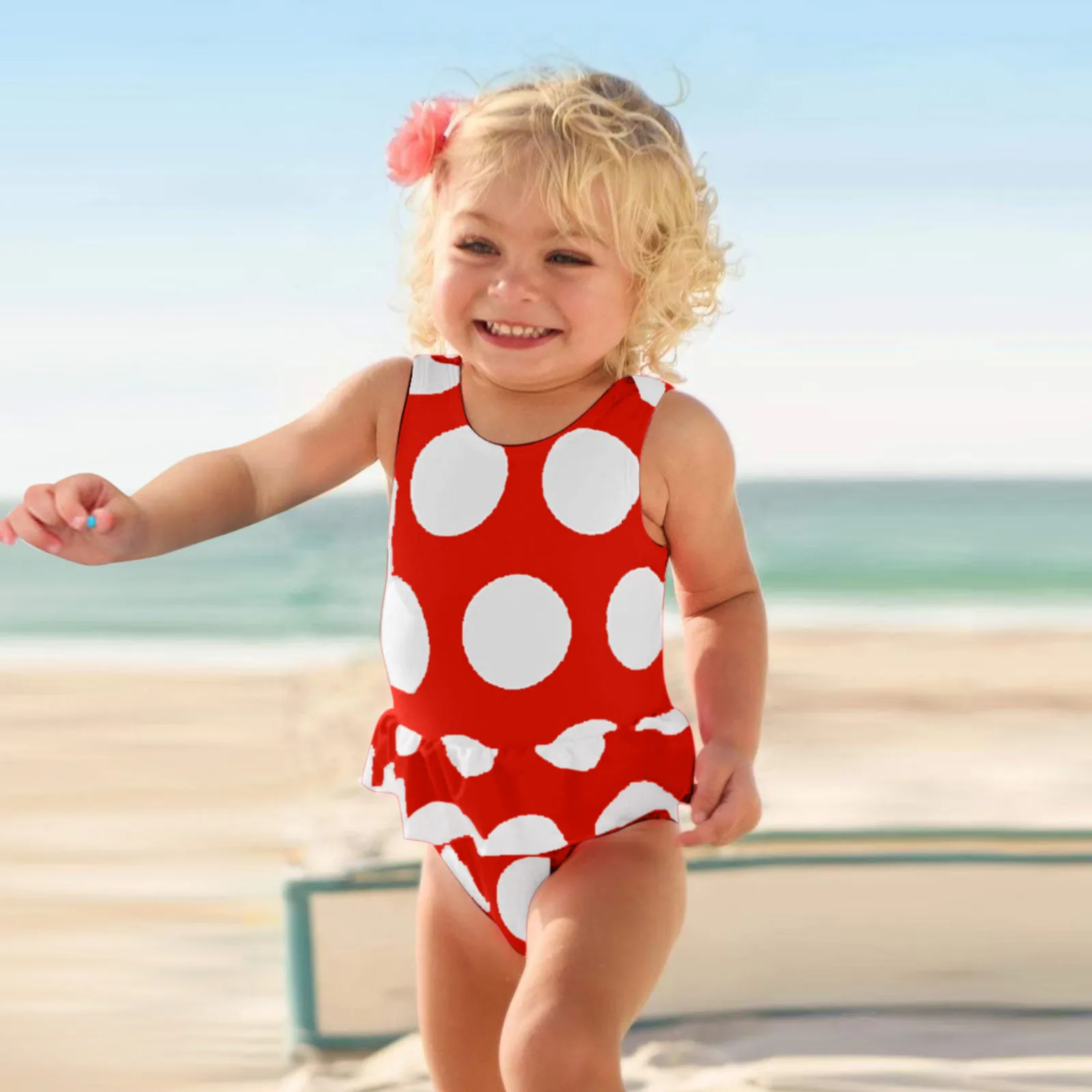 

Детский слитный купальник в горошек, с оборками, без рукавов