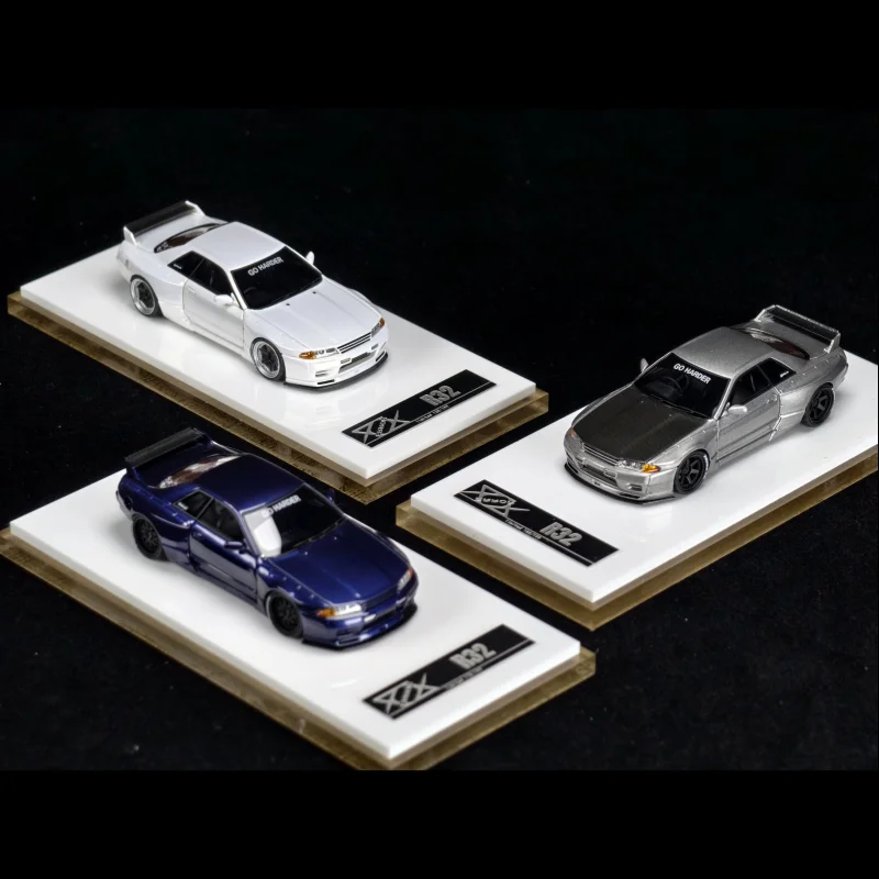 Фото Миниатюрная модель автомобиля Rocket Rabbit Modified R32 из смолы, масштаб 1:64, коллекционный предмет декора, в наличии. №2