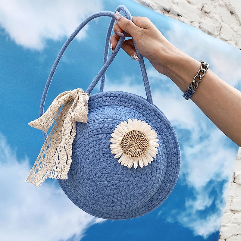 

Seaside Beach Crossbody Bag Female 2022 New Fashion Minority Design Straw Shoulder Bag Woven Small Crossbody Round Bag for Women