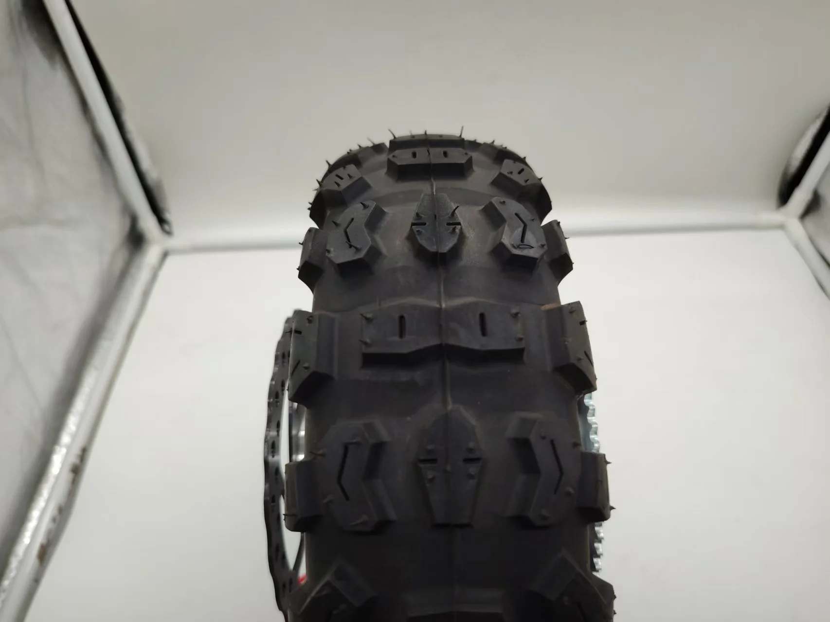 CST 90/65-6.5 бескамерные шины для скутеров