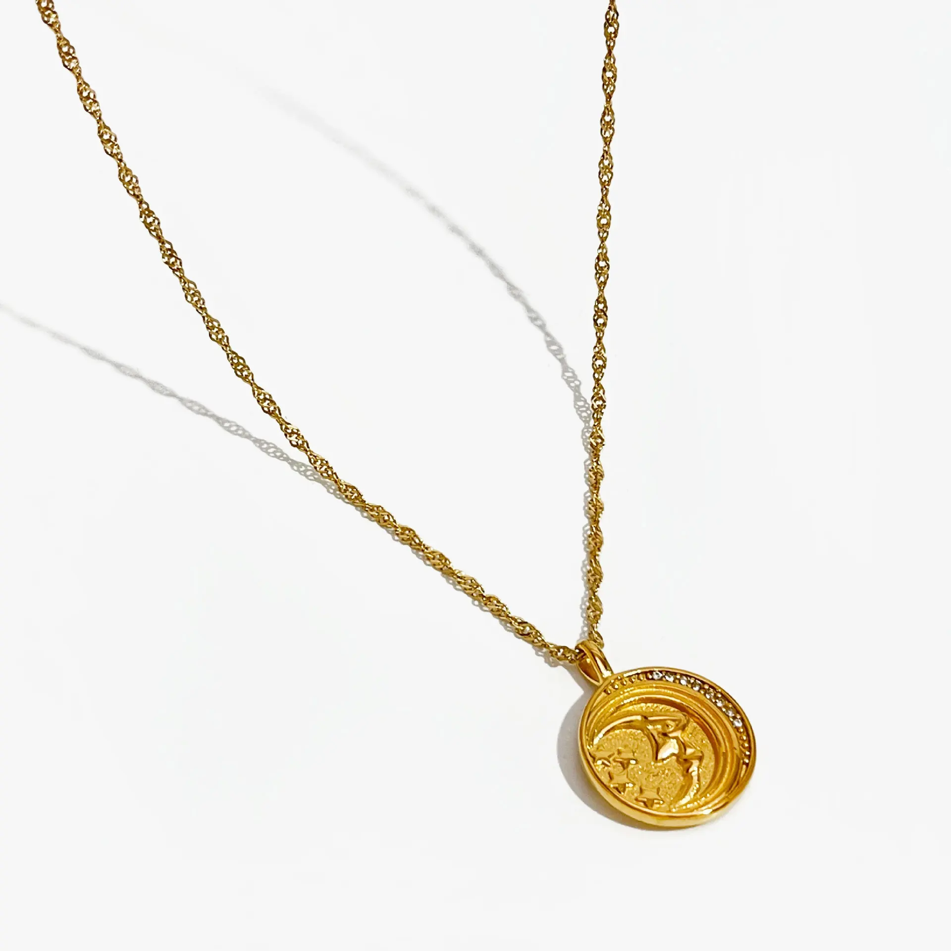 

Minar Vintage Moon Sun Starburst Coin Pendant Necklaces for Women 18K Gold Plated Stainless Steel Twisted Rope Choker Necklace