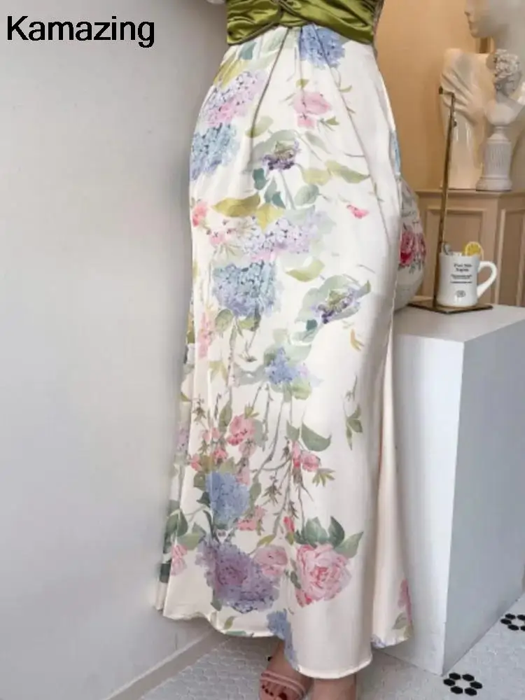 Женское облегающее платье с цветочным принтом V-образным вырезом и