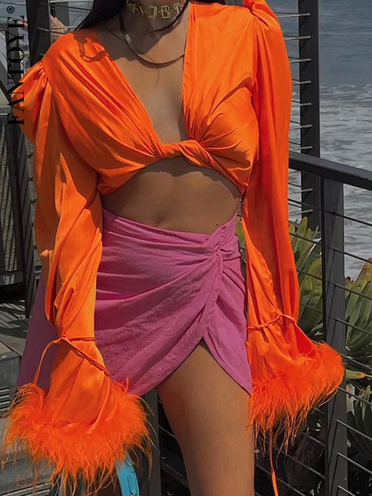 

Женские атласные футболки Fantoye, с v-образным вырезом, с перьями, сексуальные, тонкие, с пышными рукавами, элегантные, женские топы, однотонные,...