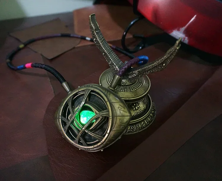 Герой Доктор Странные ожерелья Глаз Агамотто Бесконечный камень Время