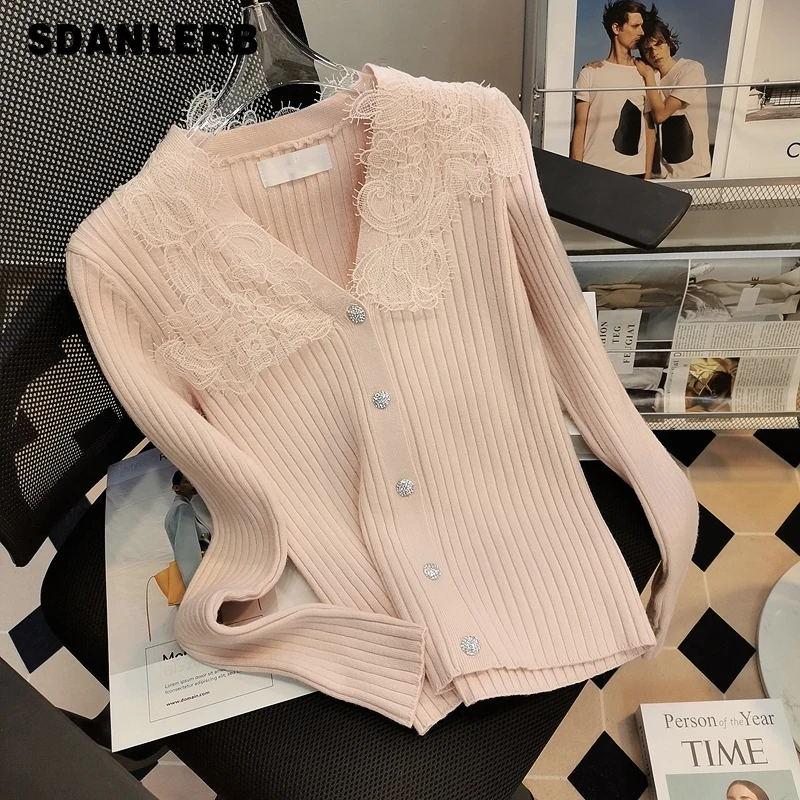 

2022 Spring New Cardigan Gentle Single-Breasted Slim Lace Stitching V-neck Sweater Women's Long-Sleeved Knitted Bottoming Shirt