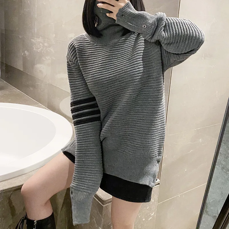 

Высококачественный корейский модный TB Весна 2023 новый свитер с воротником-хомутом, кашемировый полосатый четырехполосный корейский трикот...