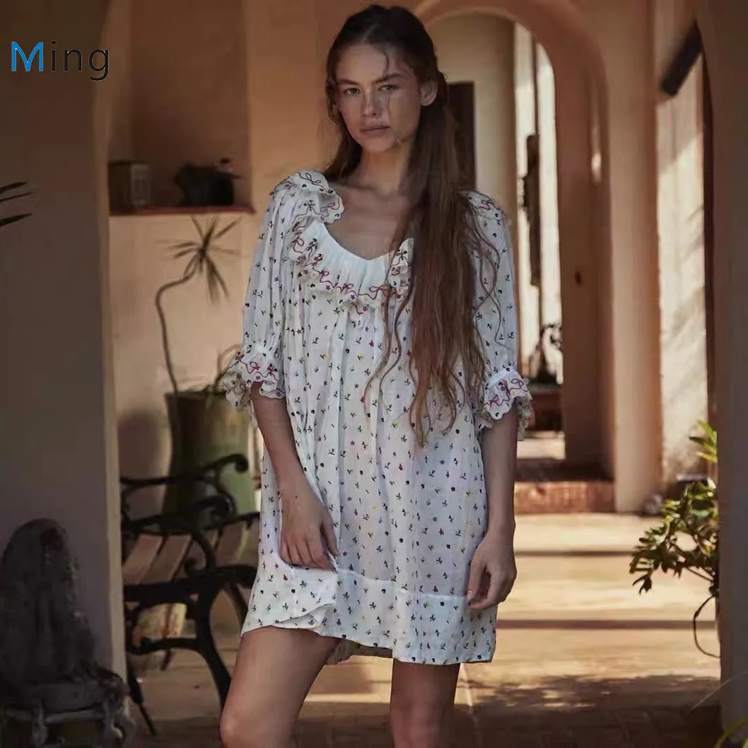 

Women Ruffles Collar Flower Embroidery Loose Cotton Short Dress