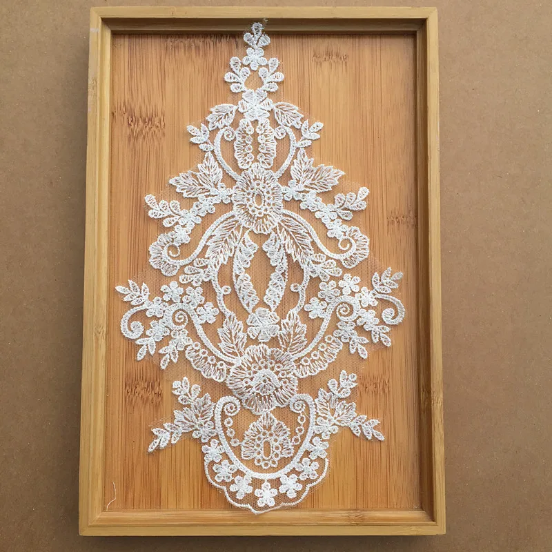 

1PCS New Embroidery Flower Lace Collar Patches Wedding Dress Patch White Lace Applique Doll Clothes Skirt Sewing Accessories F29