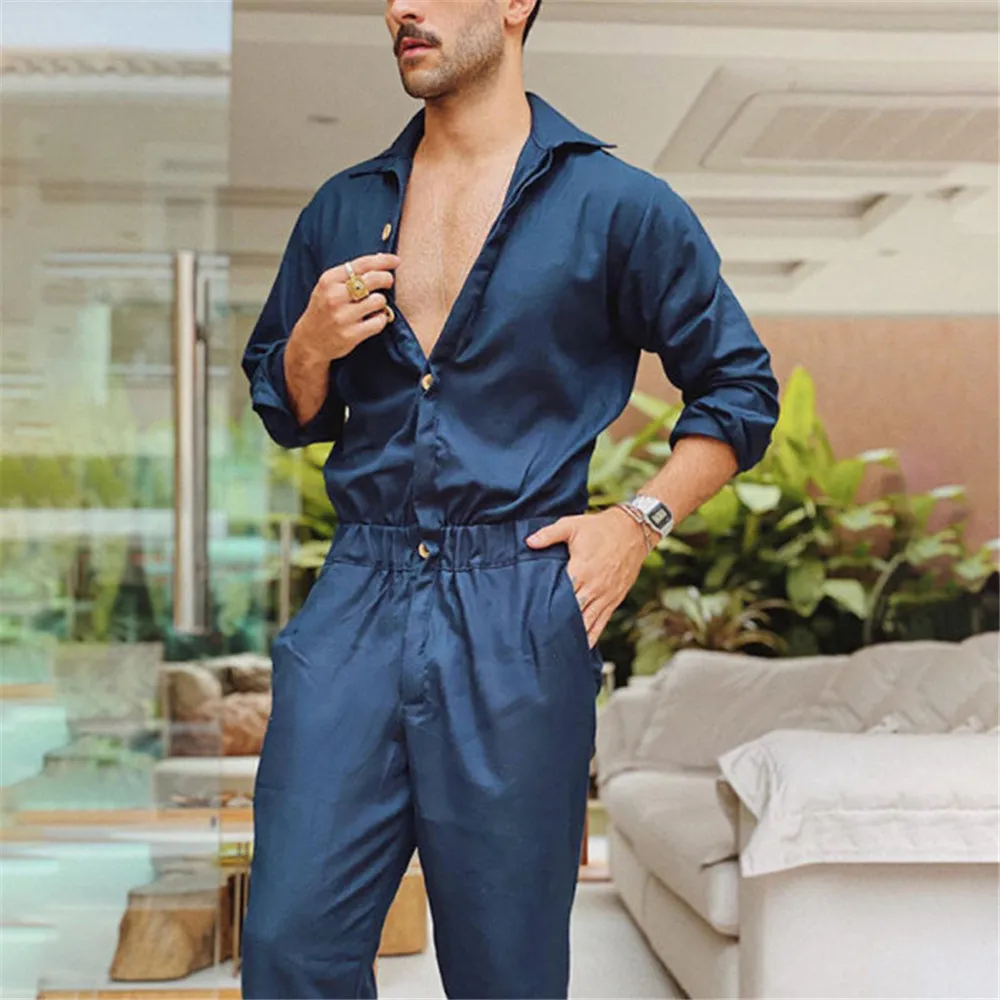 

In autumn 2022, the new thin fashion cargo pants, lapels, solid color jumpsuits in Europe and the United States are selling well