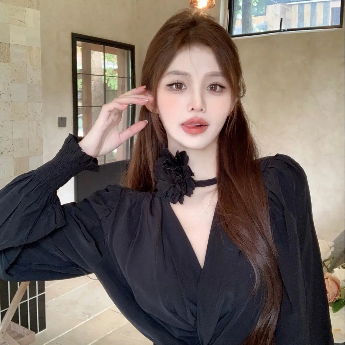 Французский крест с v-образным вырезом и пышными рукавами блузка женская