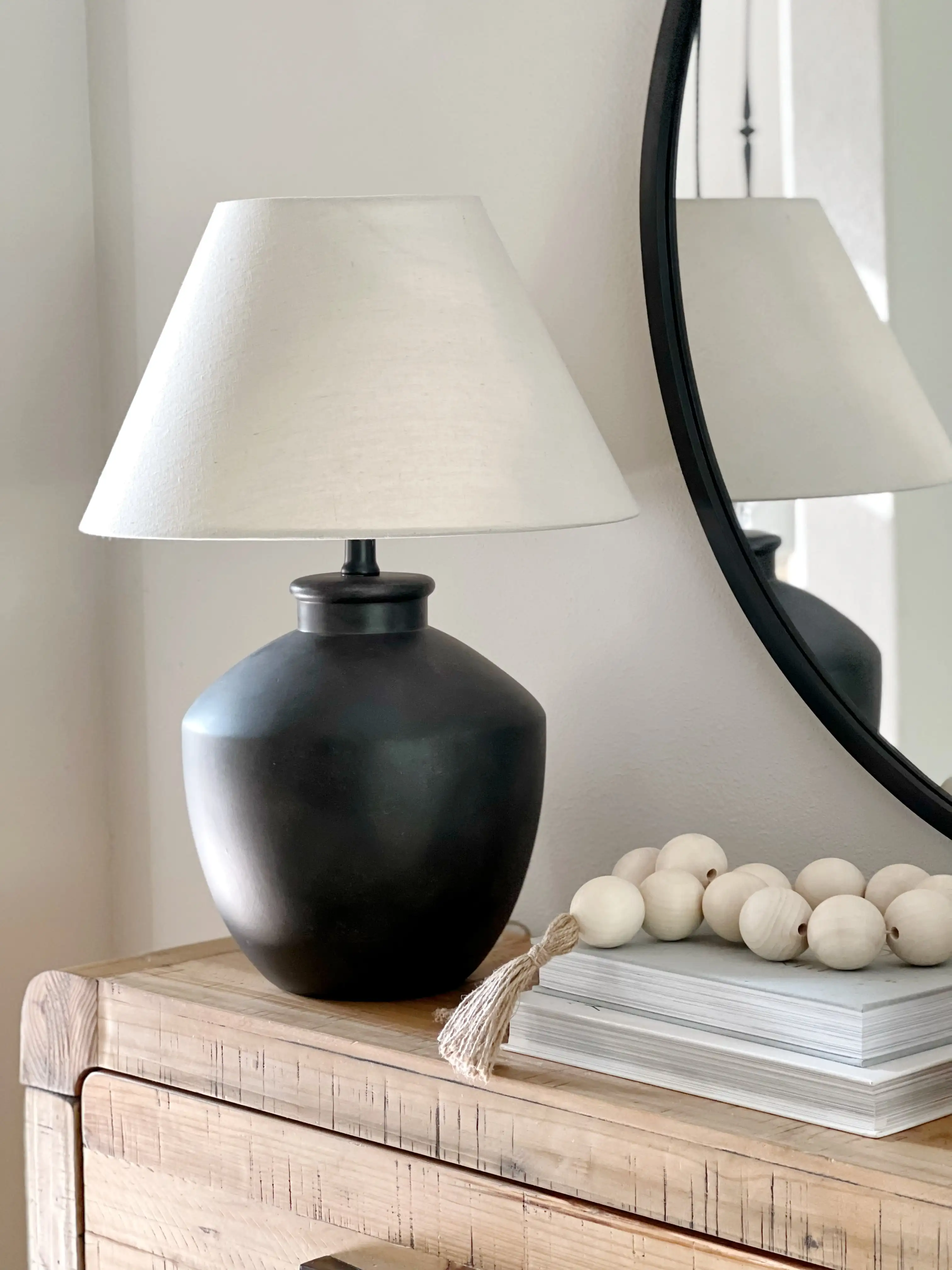 

22" Urn Table Lamp, Distressed Texture, Black Finish