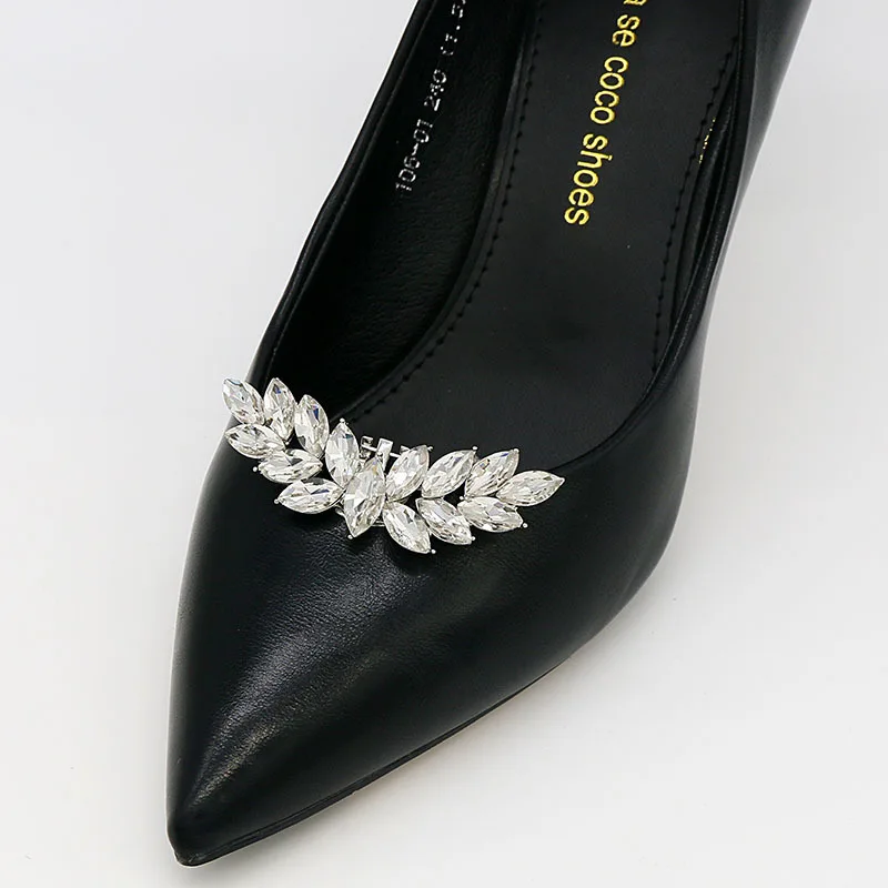 

Metal Shoe Clips For Ladies Heels Accessories Wing Simple Fashion Women Buckle Luxury Removable Shoe Clips Decoration For Gift