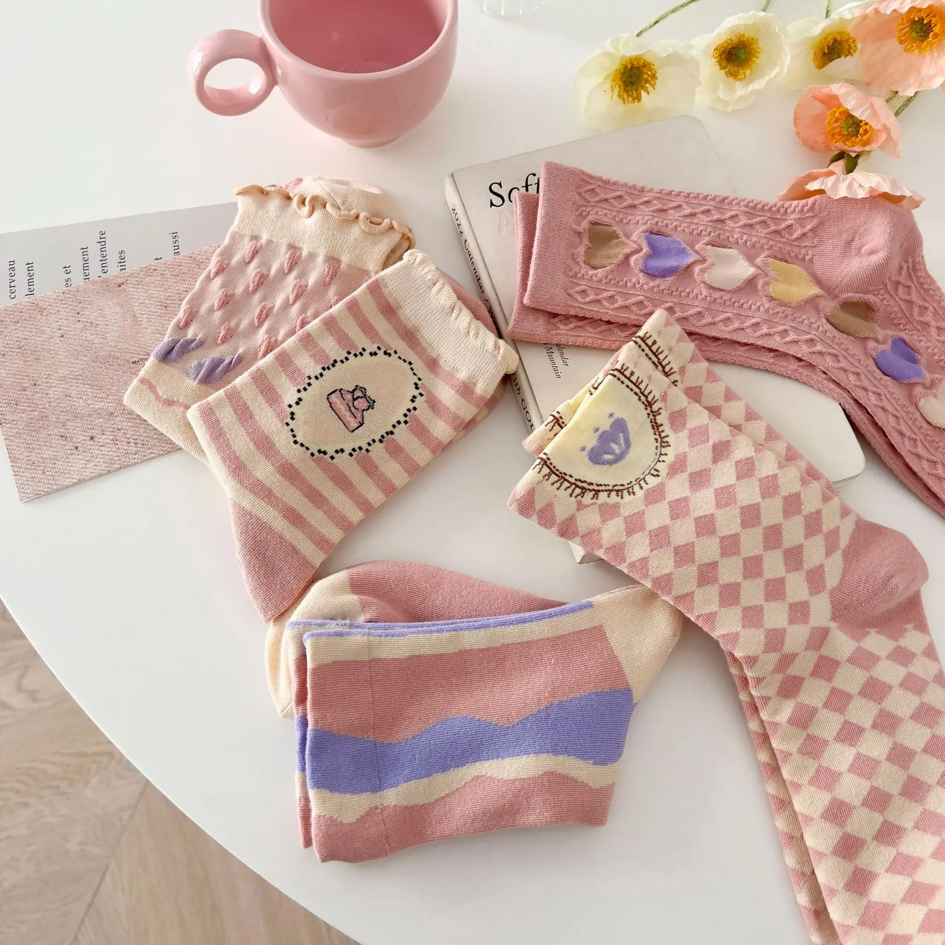 Pink Socks Lolita Fashion Ruffles Hearts Ucretsiz Sevkiyatli Free Shipping Products Mid Tube Socks Autumn Winter New Girls