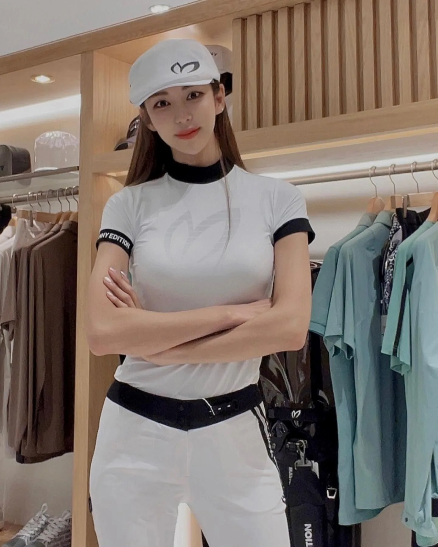 2022 new golf top women's summer short sleeve fast dry fashion simple sports casual shirt slim collar short sleeve