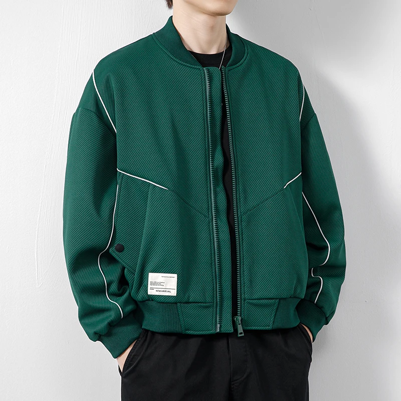 Рисунок 2 - Мужская бейсбольная куртка с воротником-стойкой