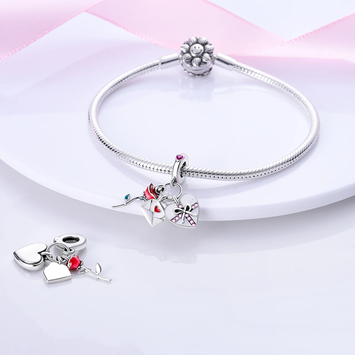 Браслет Pandora из серебра 925 пробы с подвеской-бабочкой