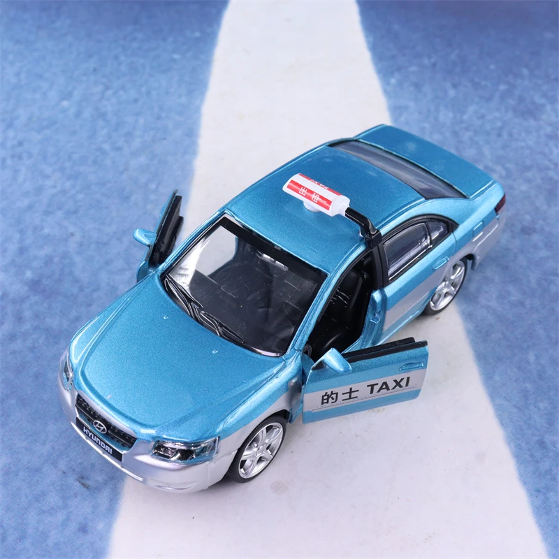Nicce 1:32 Scale Model Beijing Hyundai Taxi Cab Diecast Pull Back Sound and Light Metal Car Toy Gifts Collection F137 |