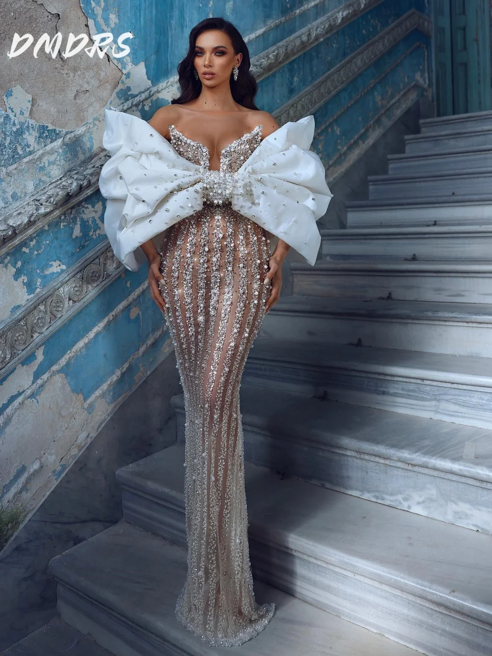 Изысканное платье для выпускного вечера без рукавов с бантом 2025 очаровательное