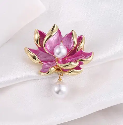 Розовые броши с цветком лотоса для женщин, элегантная брошь с жемчугом золотого цвета, булавка для свадебной одежды, аксессуары