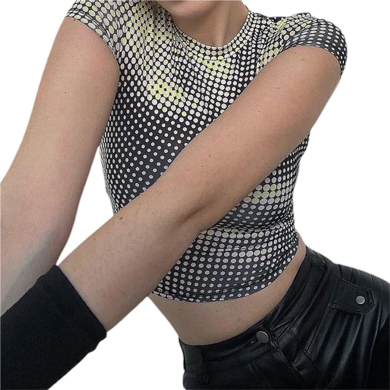 

Женская футболка с коротким рукавом и круглым вырезом, в горошек