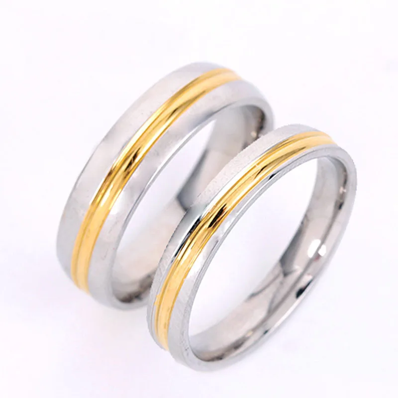 

Titanium Steel Jewelry Gold Two-color Splicing In The Middle Fashionable Couple Stainless Steel Pair Ring