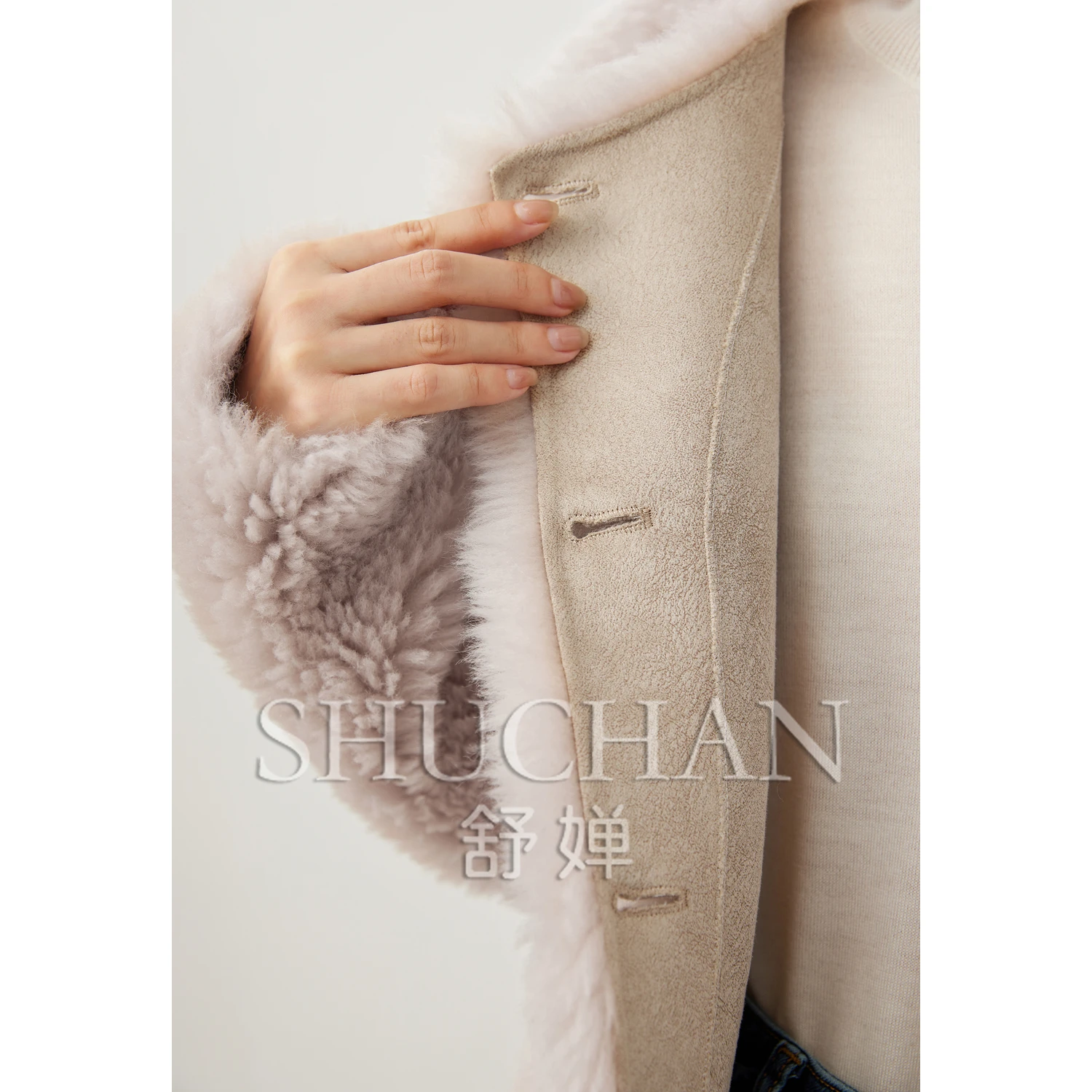 Рисунок 4 - Женское зимнее пальто из 100%-ной шерсти