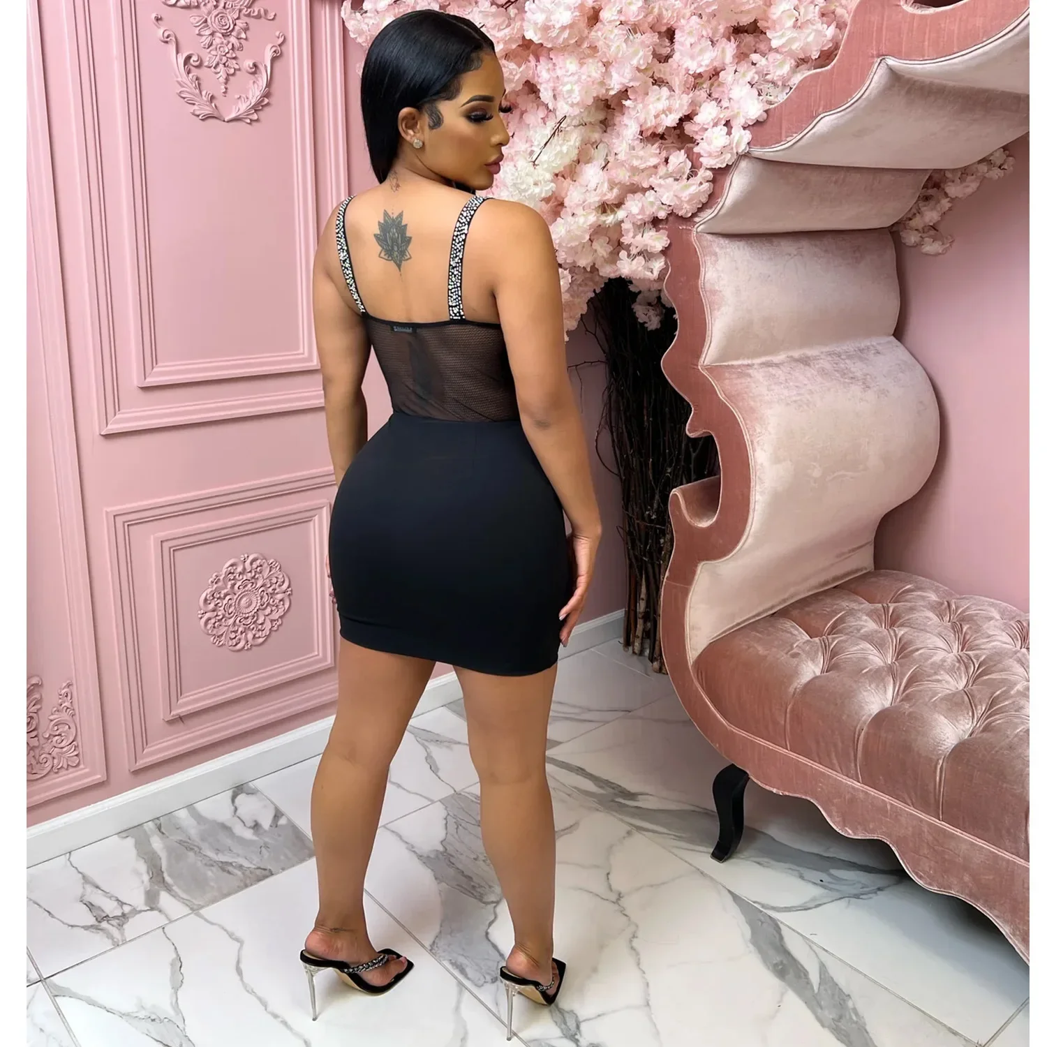 Рисунок 2 - Платье-миди женское облегающее без рукавов