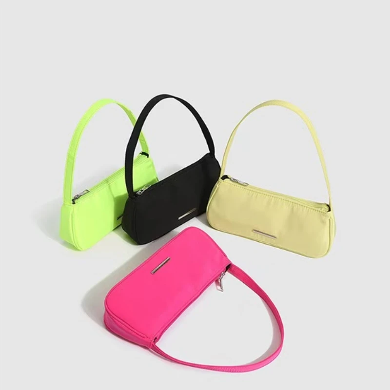 Нейлоновая сумка подмышки. Разноцветная модная через плечо. Модная женская