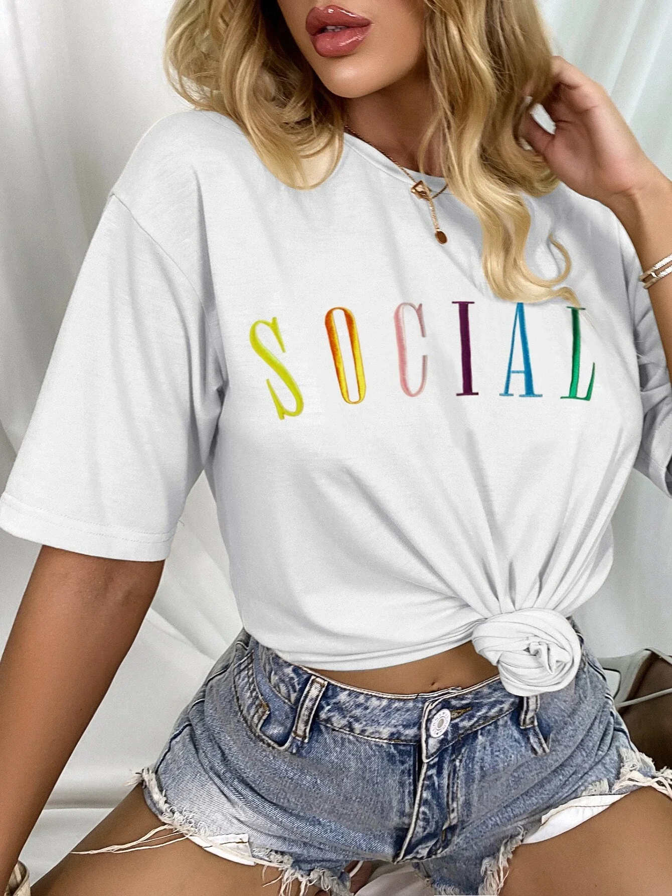 

Letter Graphic Drop Shoulder Tee