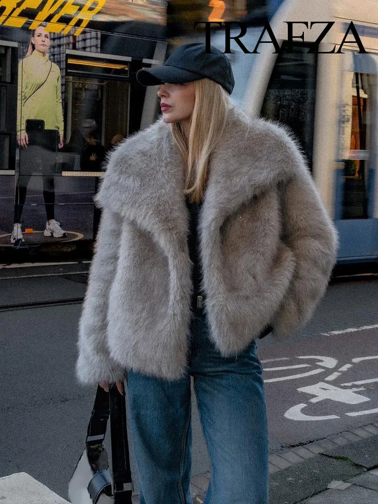 Женская зимняя куртка из искусственного меха